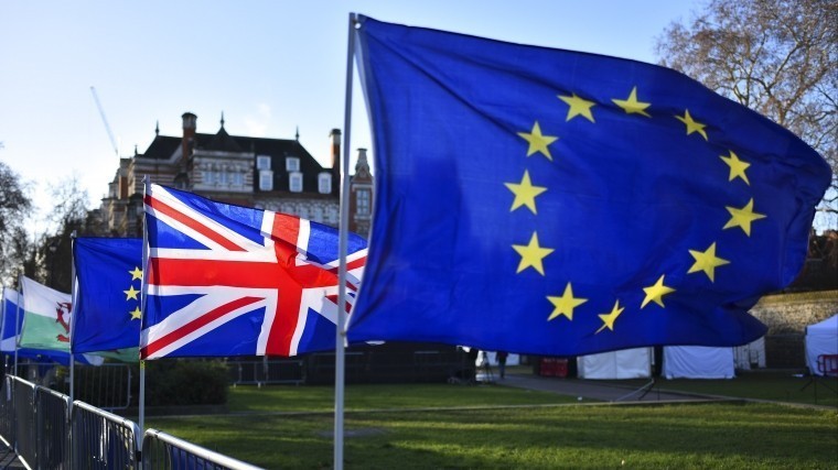 Без лишних слов: С британских паспортов пропадет «Европейский союз»