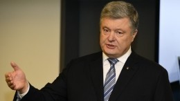 «Буду ждать»: Порошенко пригласил Зеленского на дебаты 14 апреля