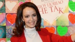 Звезда фильма «Тариф Новогодний» получила трогательный подарок от фанатов