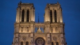 Эммануэль Макрон пообещал восстановить собор Парижской Богоматери — видео