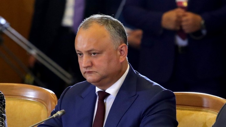 «Странный случай»: Президент Молдавии об инциденте с Boeing 737-800