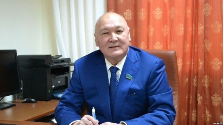 Кандидат в президенты Казахстана провалил экзамен по государственному языку