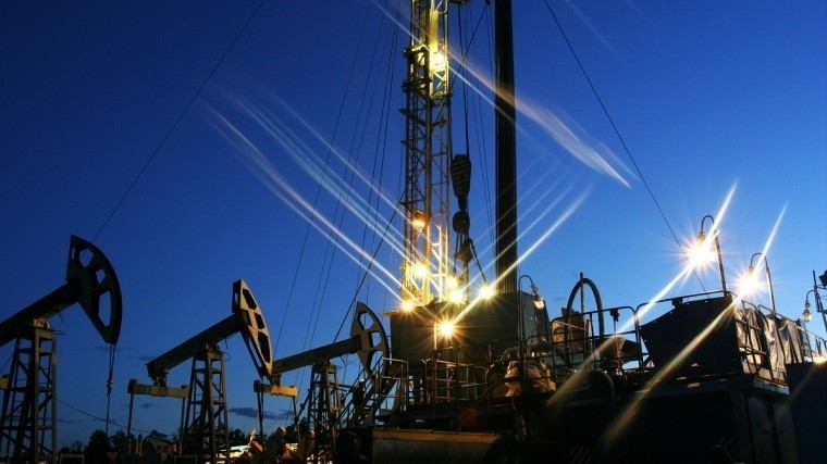 Россия может сократить добычу нефти на 10% — Reuters
