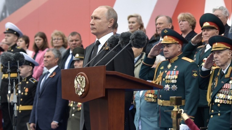 Владимир Путин поздравил жителей Крыма и Севастополя с годовщиной освобождения