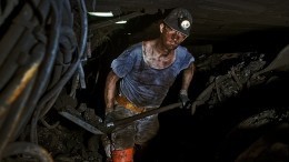 Более 100 горняков экстренно эвакуируют из шахты в Кузбассе