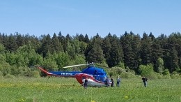 Вертолет Ми-2 совершил вынужденную посадку в Подмосковье