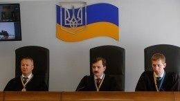 Порошенко и еще 180 чиновникам могут запретить выезд из Украины