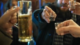 Видео: Словаки подсчитали, сколько пива выпили наши хоккеисты после победы над чехами