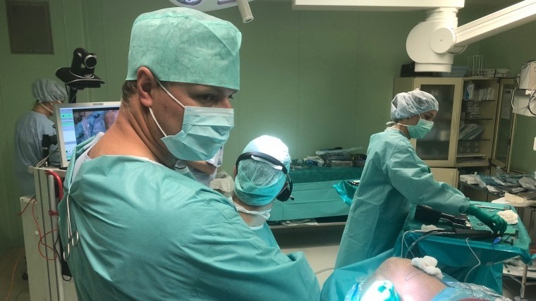 Хирурги с помощью сложной операции вернули российского футболиста на поле