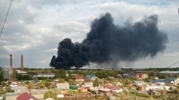 Спасатели справились с пожаром на заводе пластиковых изделий в Магнитогорске