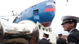 На Балтийском заводе Петербурга спущен на воду атомный ледокол «Урал»