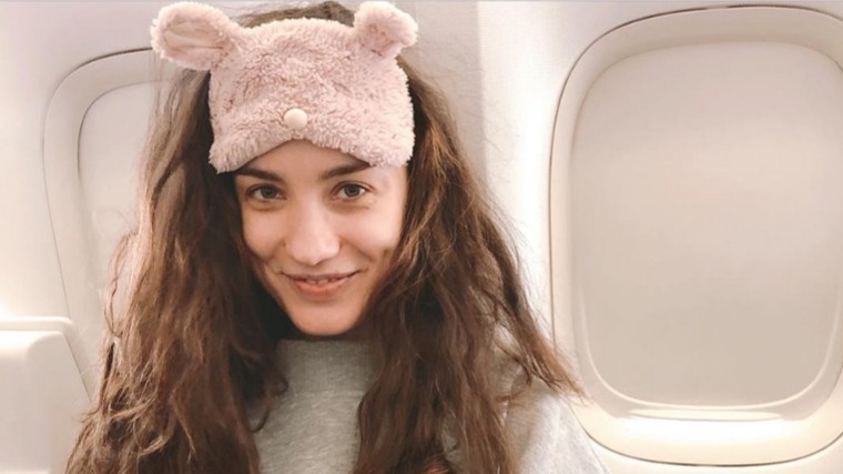 «Неадекват»: Викторию Дайнеко возмутило поведение пассажиров в самолете