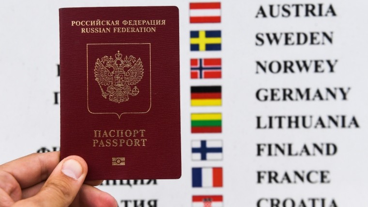 Стоимость шенгенской визы подорожает до 80 евро, но получить ее станет проще