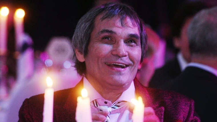 Звезды желают здоровья Бари Алибасову. Ему сегодня 72