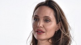 «Кожа да кости»: Анджелина Джоли шокировала фанатов своей худобой