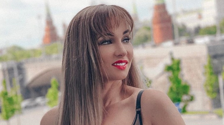 Канал ТНТ закрыл проект «Секс с Анфисой Чеховой»