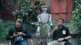 Восстание машин: робот ответил на издевательства людей — видео