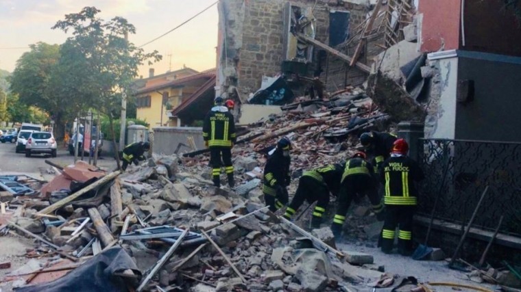 Два человека погибли в результате взрыва в жилом доме в Италии
