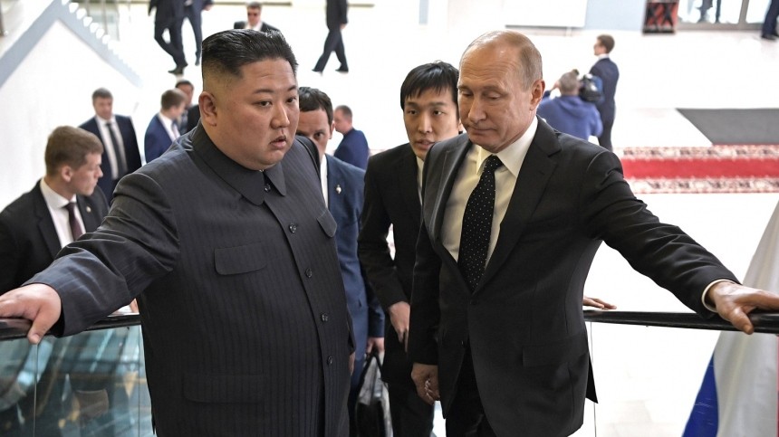 Фото: Марки в честь встречи Владимира Путина и Ким Чен Ына выпустили в КНДР