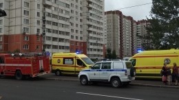 Трубу с горячей водой прорвало в Петербурге. Пострадал рабочий — фото