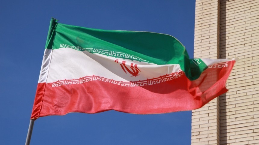 США заявили о попытке кораблей Ирана остановить британский танкер