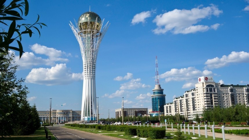 В Казахстане не смогли определиться ни с новым гербом, ни с новым гимном Нур-Султана