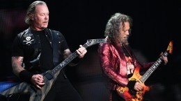Опубликована «шпаргалка» Metallica с текстом песни Цоя для концерта в «Лужниках»