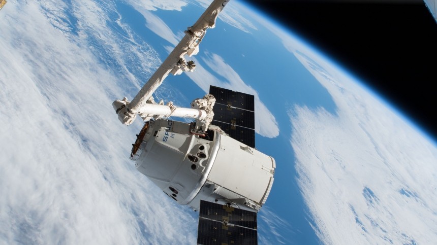 Ракета-носитель Falcon 9 вывела на орбиту Земли корабль Cargo Dragon