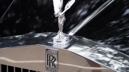 Эксклюзивное видео: Момент начала драки пассажиров Rolls-Royce с пешеходом