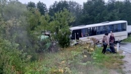 Двенадцать человек пострадали в аварии с автобусом на Сахалине
