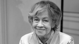 Актриса Александра Назарова похоронена на Троекуровском кладбище