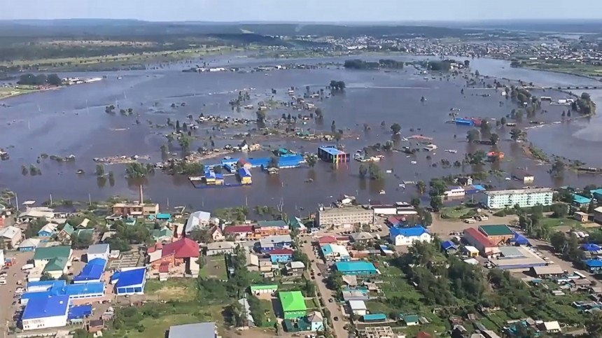 Путин прибыл в пострадавшую от наводнения Иркутскую область
