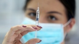 Россиян начали прививать уникальной отечественной вакциной от гриппа