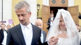 Какому «счастливчику» досталась подвязка Собчак после свадьбы