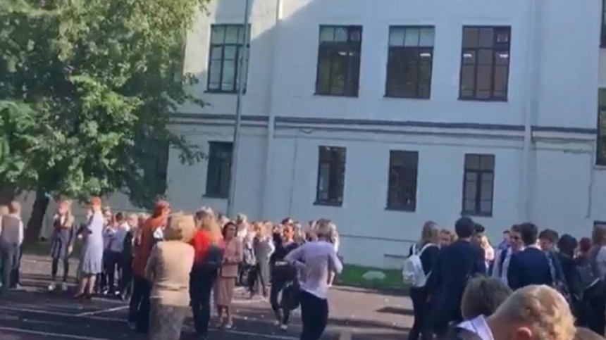 Школа в Санкт-Петербурге чуть не сгорела из-за неисправной проводки