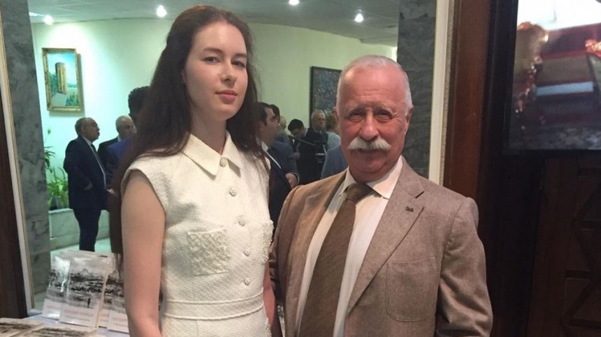Дочь Леонида Якубовича прокомментировала травму отца
