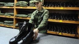 Военкоматы смогут призывать в армию не имеющих регистрации граждан — видео
