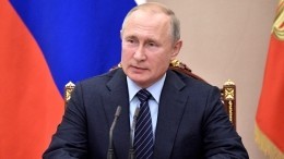 Путин в поздравлении с Днем учителя отметил мастерство и мудрость педагогов