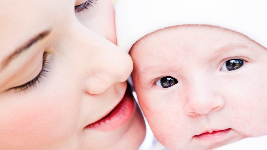 Другие размеры, вкусы и даже цвет глаз: как меняется женское тело после родов