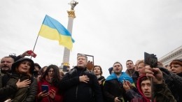 Стали известны расценки за участие в митинге против «формулы Штайнмайера»