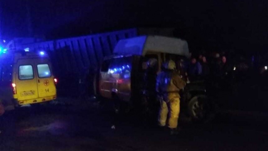 Двое погибли, еще 6 пострадали в результате ДТП с маршруткой в Курске