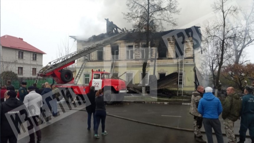 Пять детей и один взрослый погибли при пожаре в жилом доме под Ярославлем
