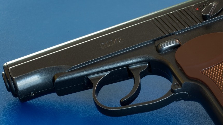 14-летний подросток устроил стрельбу в пол в столичной школе