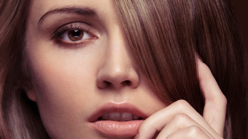 Секреты макияжа: как увеличить глаза