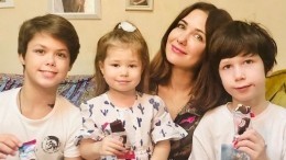 Четырехлетняя дочь Климовой исполнила грузинский танец