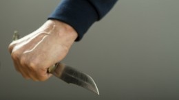 Мужчина набросился с ножом на врача Псковской областной детской больницы