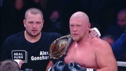 Максим Новоселов стал серебряным чемпионом в супертяжелом весе по версии РЕН ТВ