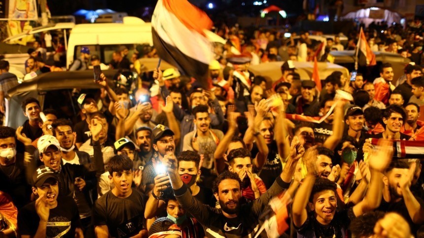 Видео: В Ираке продолжаются массовые протесты