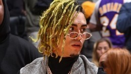 Видео: рэпера Lil Pump на съемках клипа укусила змея