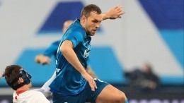Артем Дзюба открыл счет в матче «Зенит» — «Спартак»